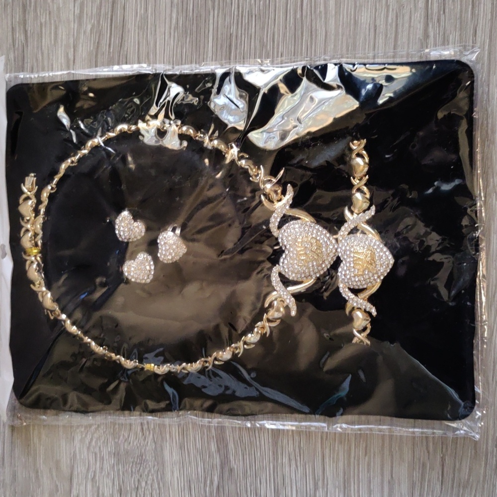 NWT LOVE Gold tone Necklace, Bracelet, Earrings and Ring Set